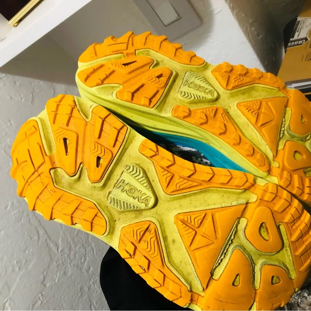 Hoka Clifton-style Running Shoes in Blue, Yellow & White - Picture 6 of 7